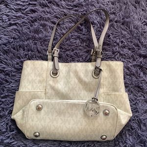 Michael Kors light gray purse